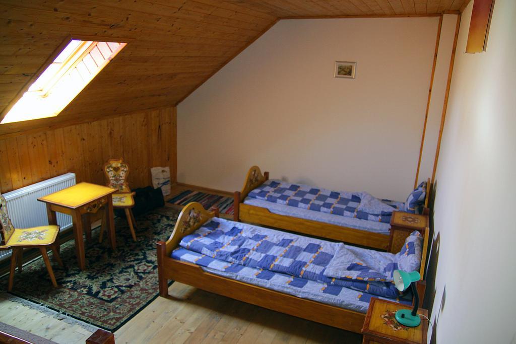 Pensiunea La Bradul Inalt Porumbacu de Sus Zimmer foto